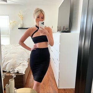 Naked wardrobe double lined black SET- Comes with crop top & skirt.